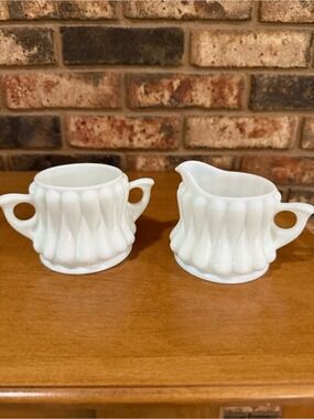 Vintage FENTON Milk Glass Teardrop Pattern Open Sugar Bowl and Creamer Set